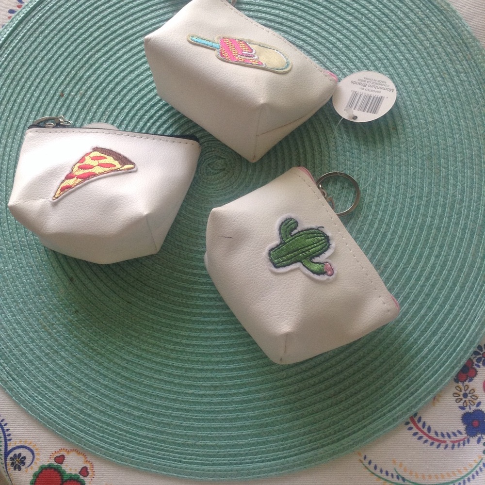 Embroidered patch coin keychains🌵🍕🍡 NWT🎉HP🎉 - Picture 2 of 5